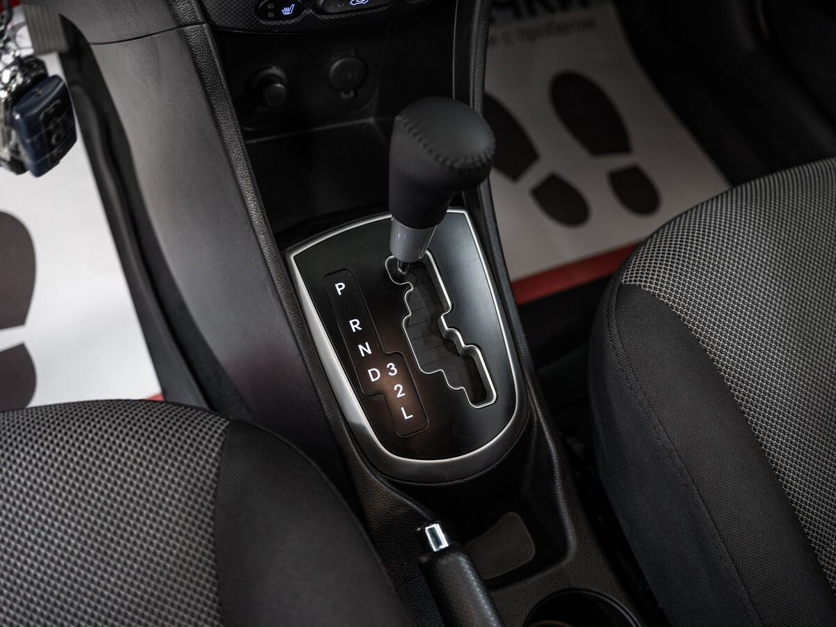 Hyundai Solaris 2013 - фото автомобиля