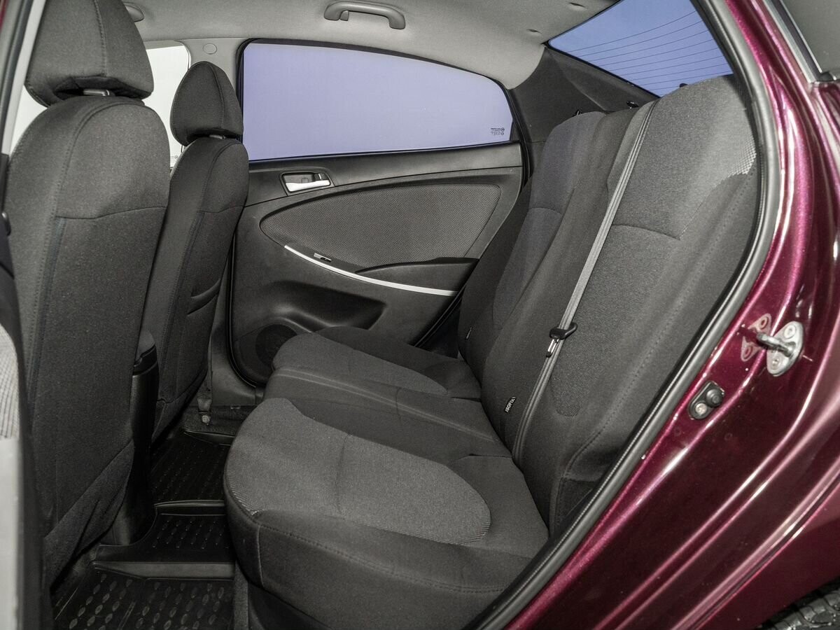 Hyundai Solaris 2013 - фото автомобиля