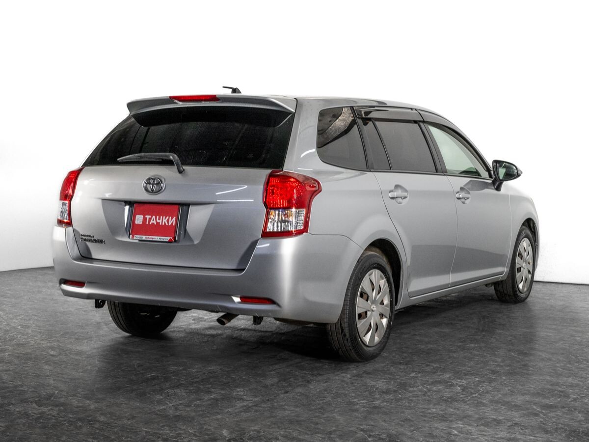 Toyota Corolla Fielder 2012 - фото автомобиля