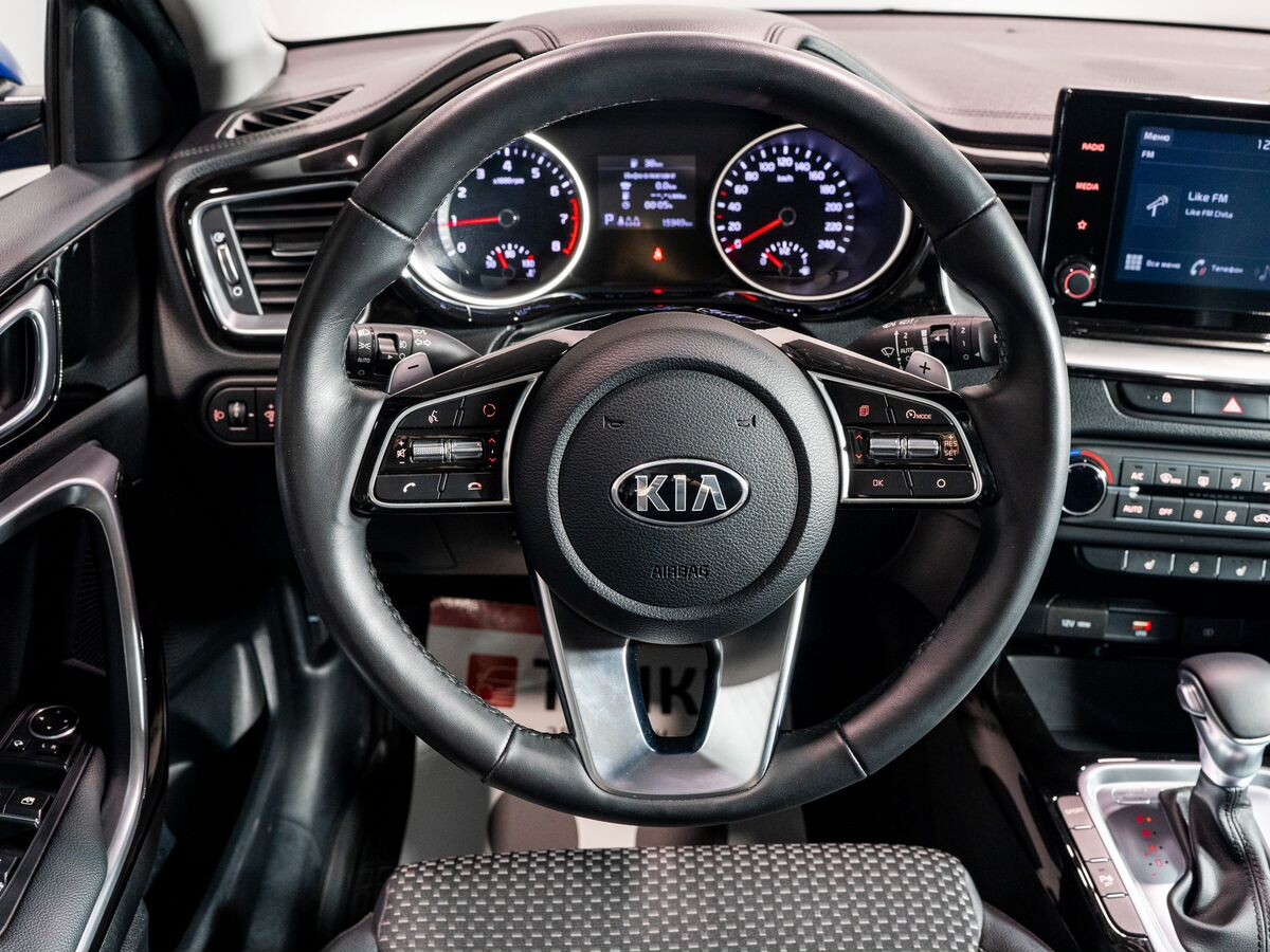 Kia Ceed 2020 - фото автомобиля