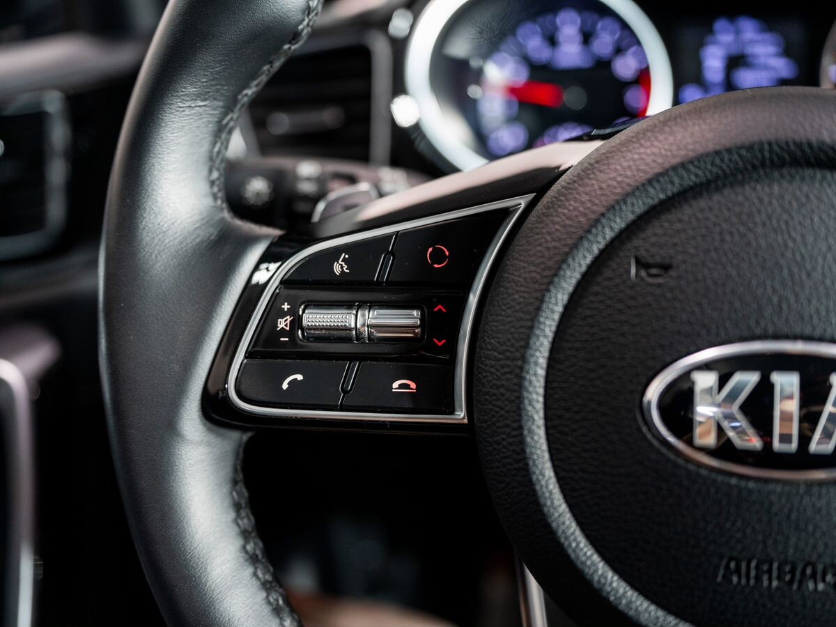 Kia Ceed 2020 - фото автомобиля