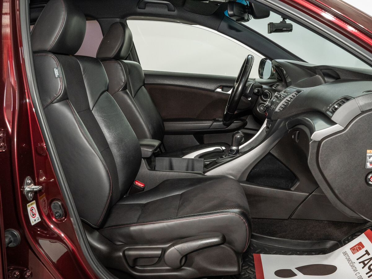 Honda Accord 2012 - фото автомобиля