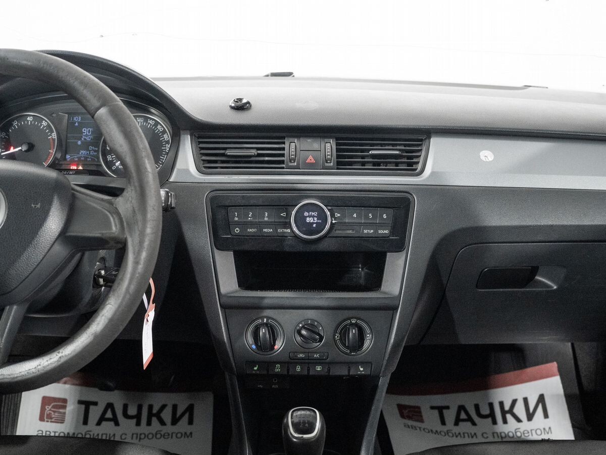 Skoda Rapid 2016 - фото автомобиля