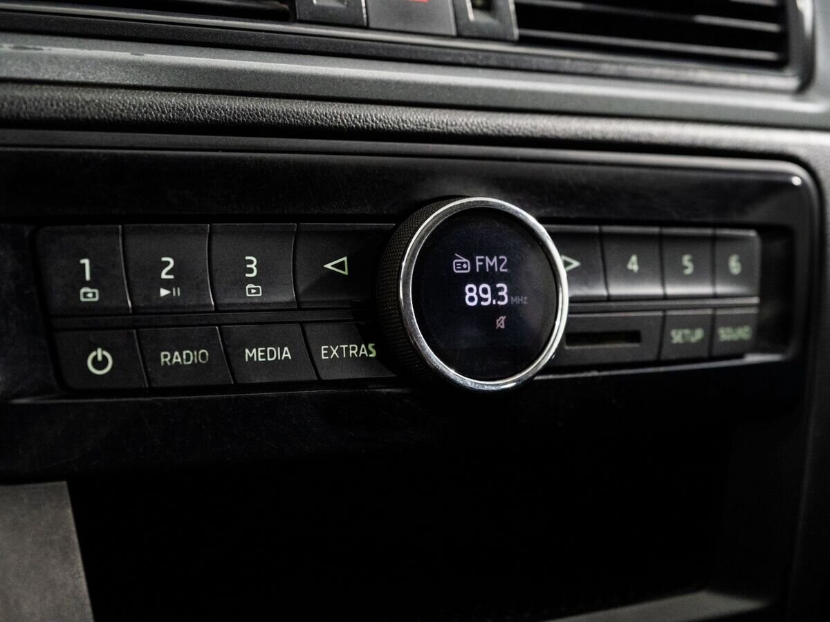 Skoda Rapid 2016 - фото автомобиля