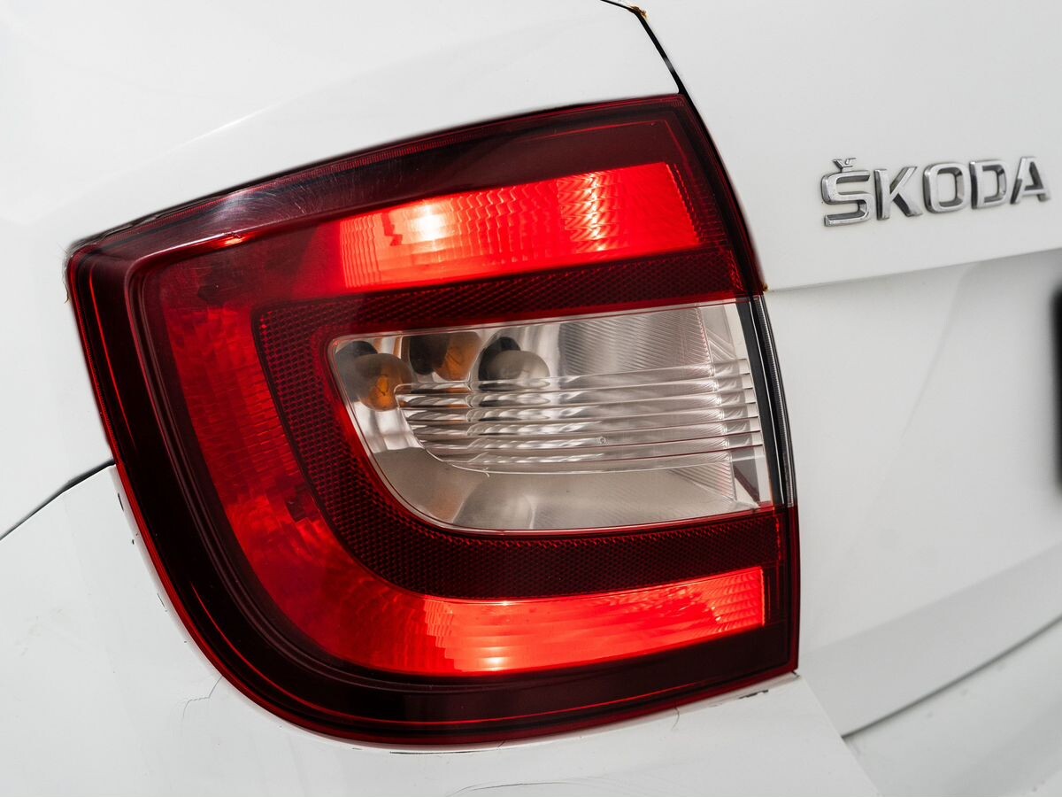 Skoda Rapid 2016 - фото автомобиля