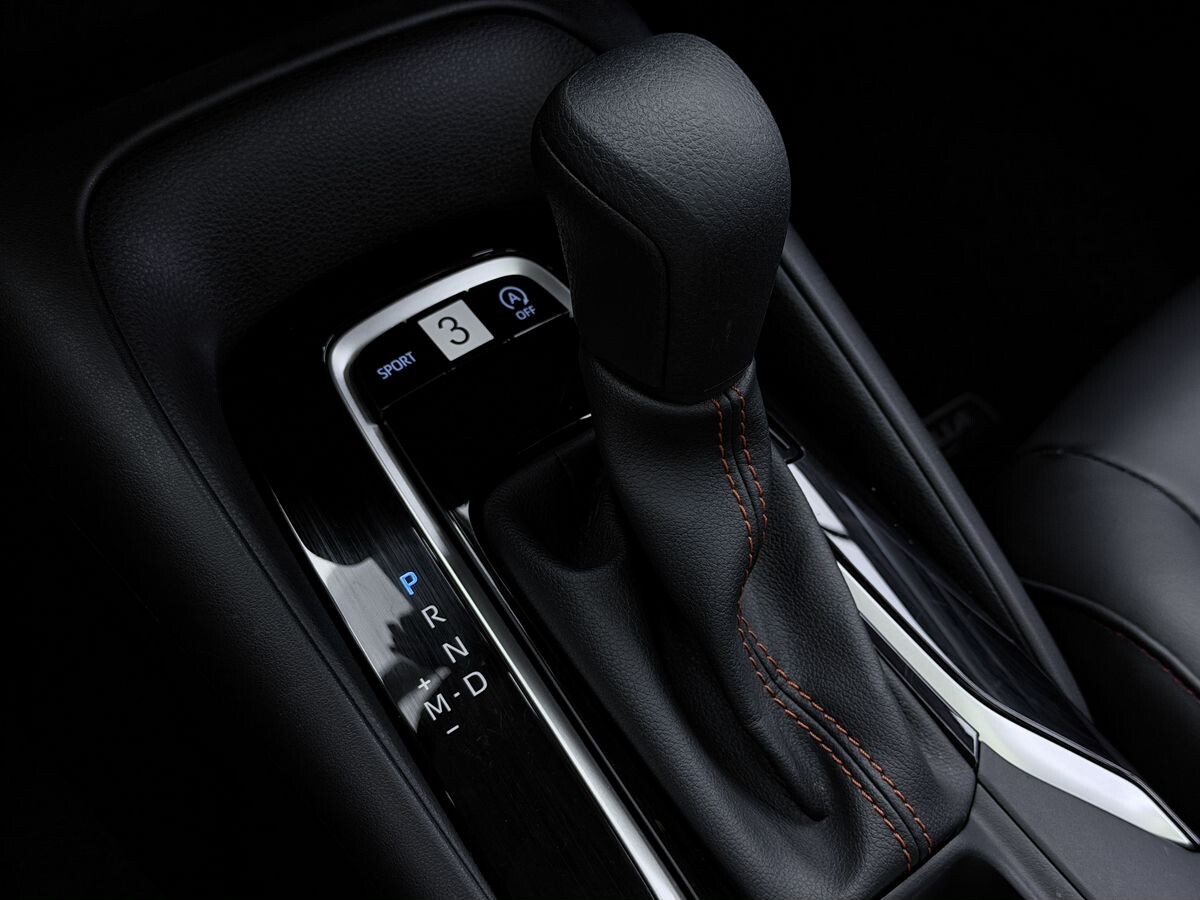 Toyota Corolla 2023 - фото автомобиля
