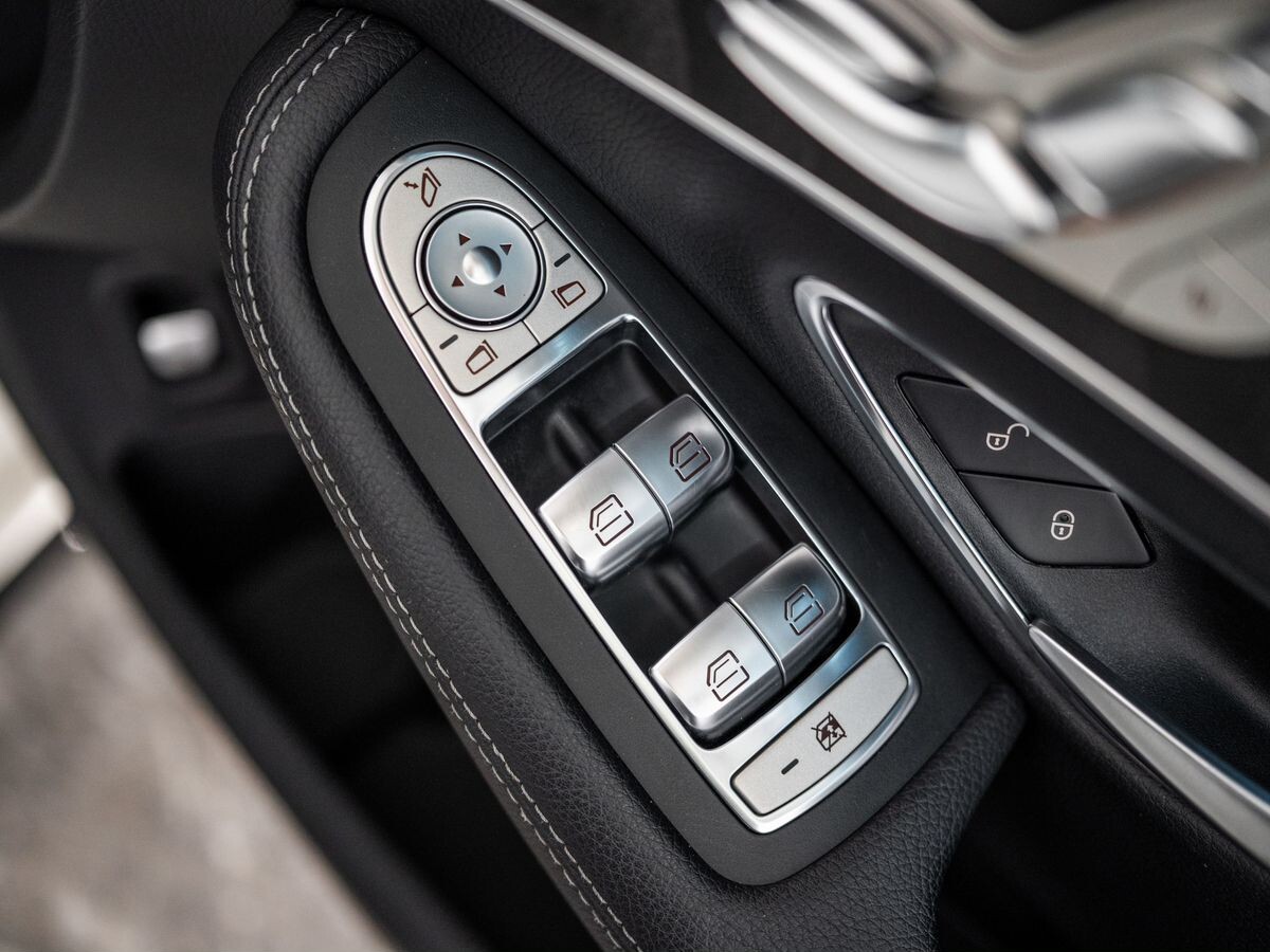 Mercedes-Benz C-Class 2015 - фото автомобиля