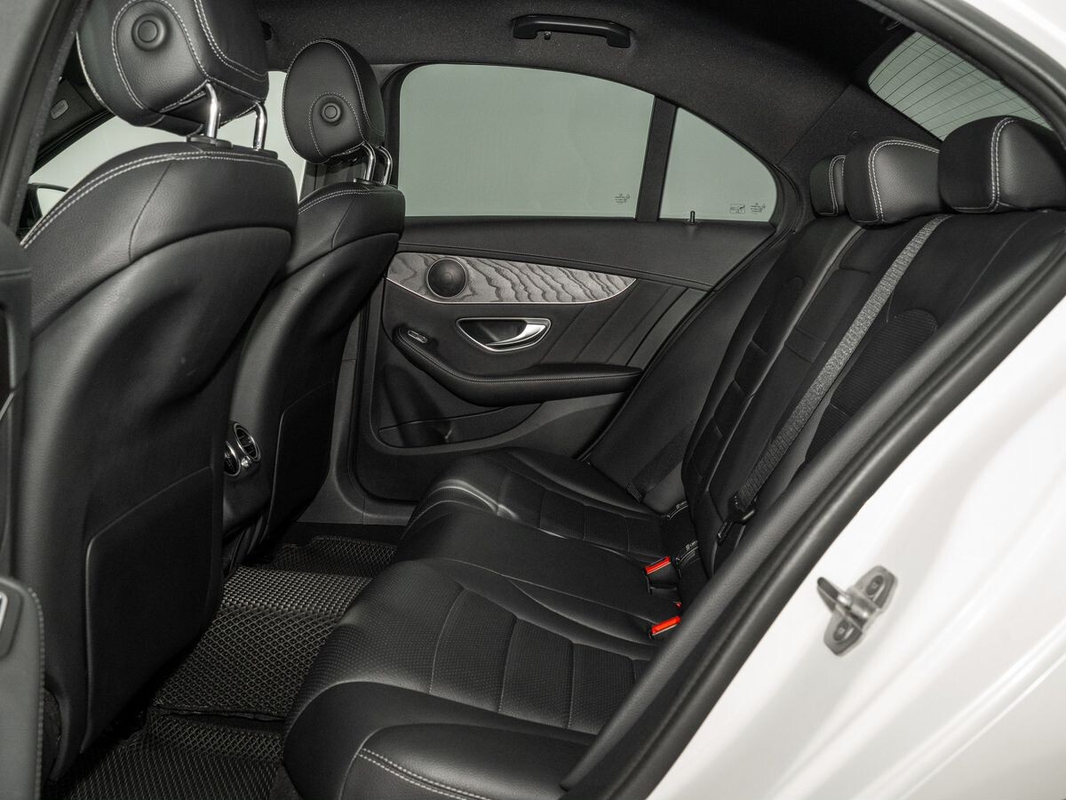 Mercedes-Benz C-Class 2015 - фото автомобиля