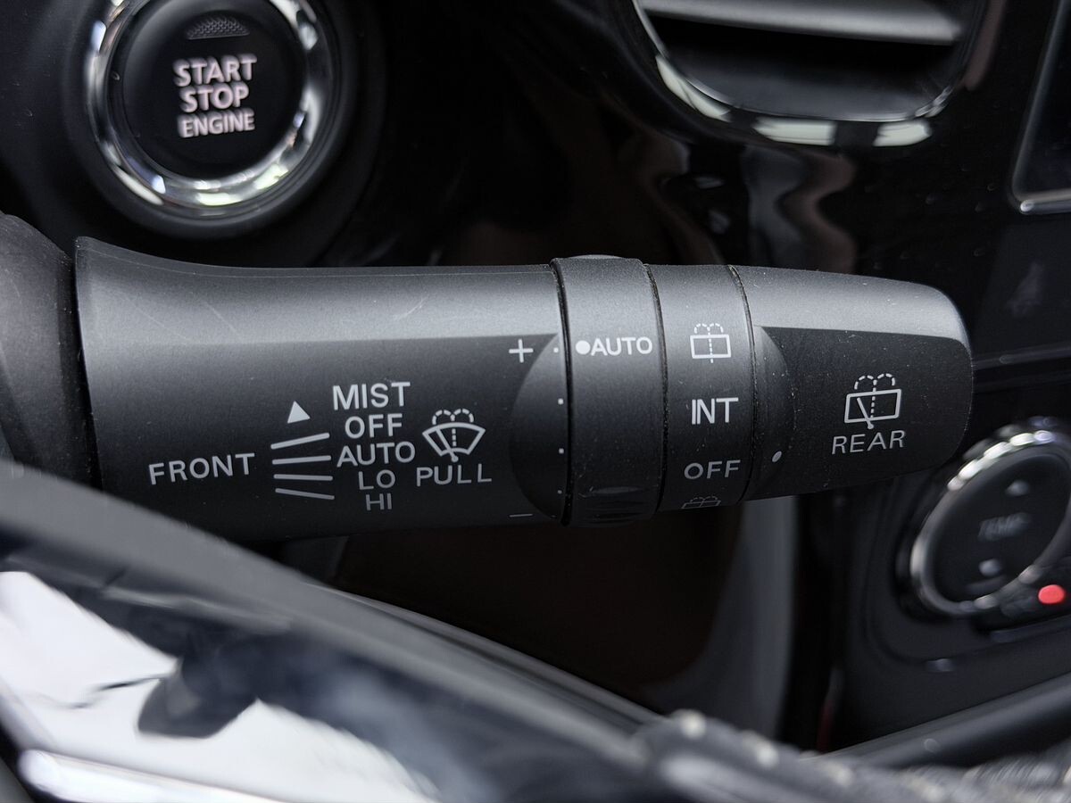 Mitsubishi Outlander 2021 - фото автомобиля
