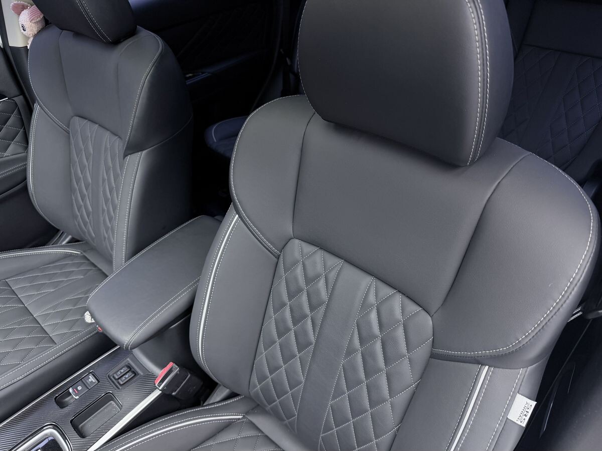 Mitsubishi Outlander 2021 - фото автомобиля