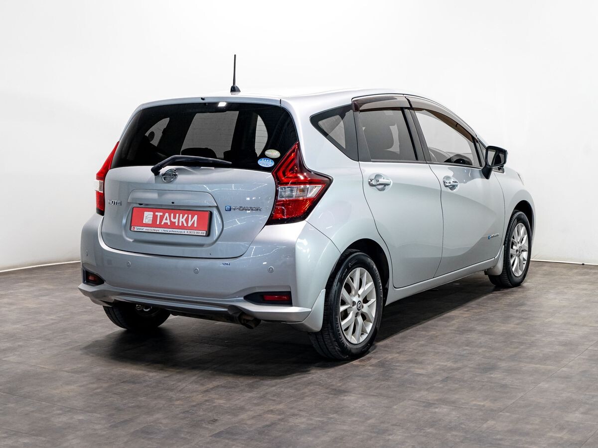 Nissan Note 2018 - фото автомобиля