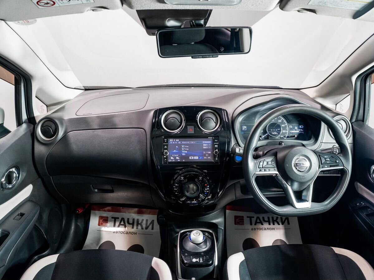 Nissan Note 2018 - фото автомобиля