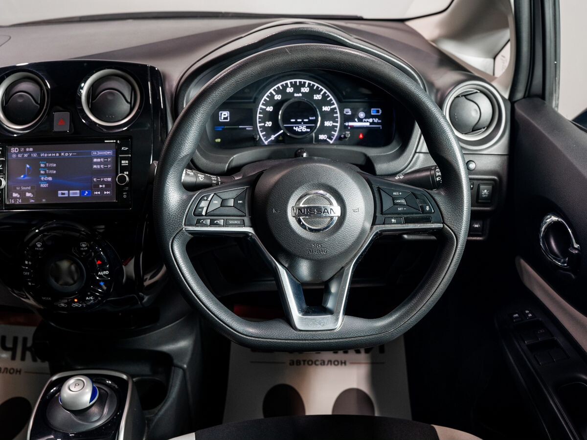 Nissan Note 2018 - фото автомобиля