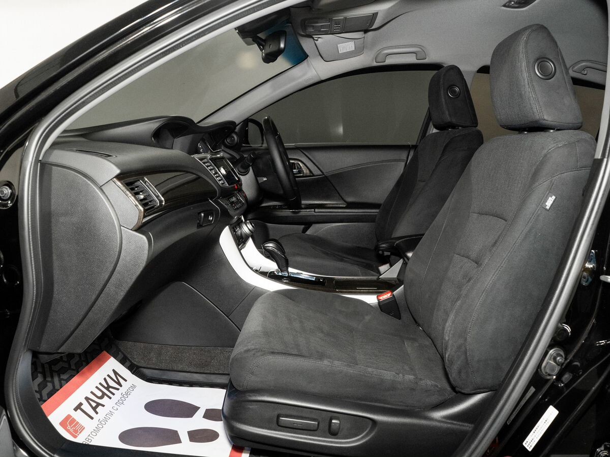Honda Accord 2013 - фото автомобиля