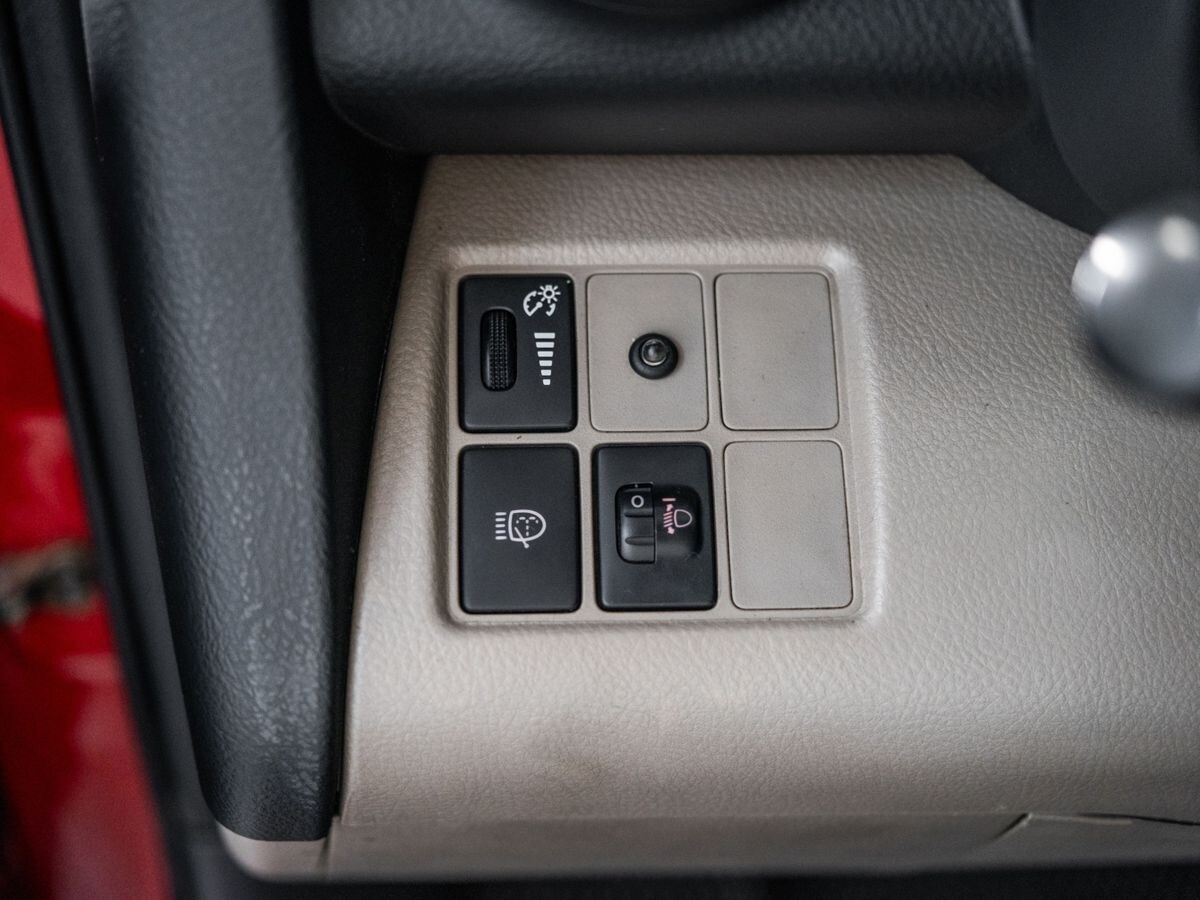 Toyota RAV4 2006 - фото автомобиля