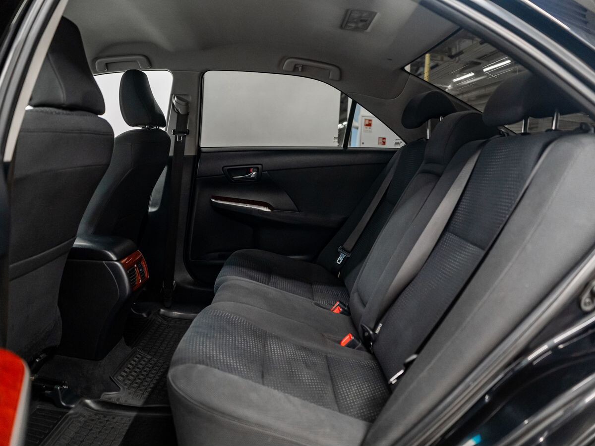 Toyota Camry 2013 - фото автомобиля