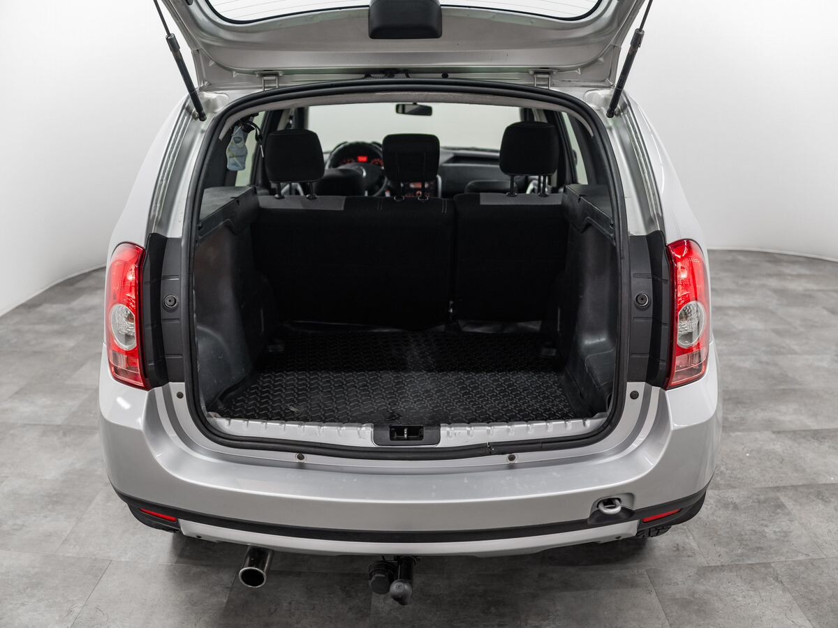 Renault Duster 2012 - фото автомобиля