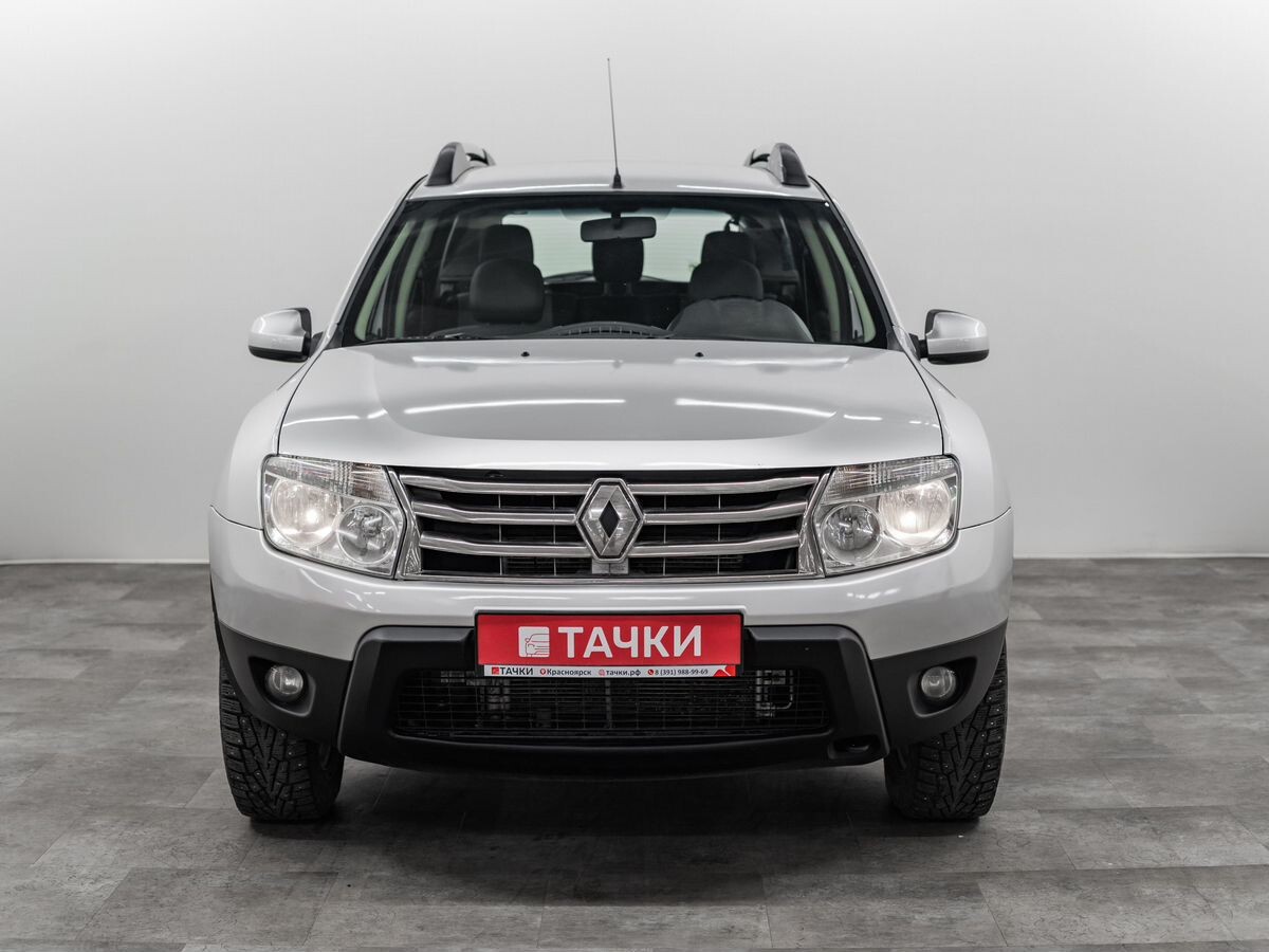 Renault Duster 2012 - фото автомобиля