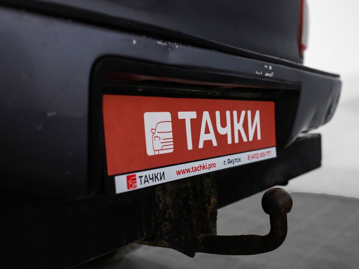 Toyota Hilux 2015 - фото автомобиля