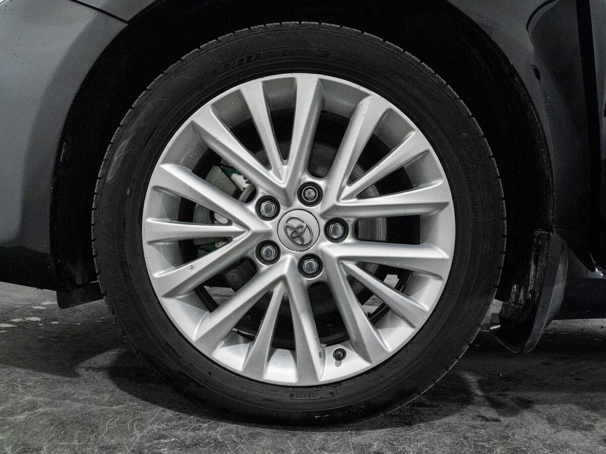 Toyota Camry 2014 - фото автомобиля