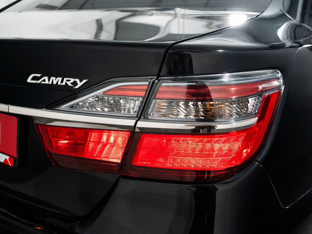 Toyota Camry 2014 - фото автомобиля