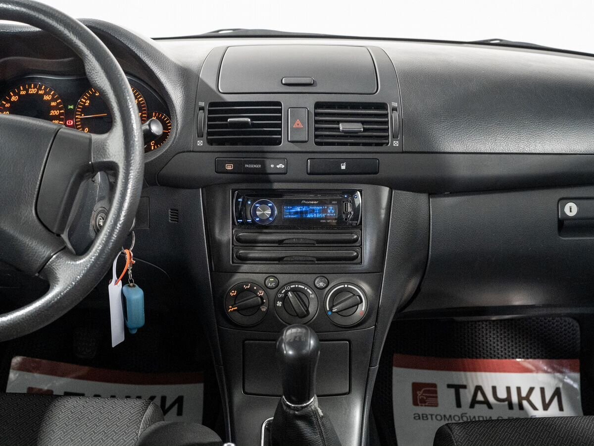 Toyota Avensis 2007 - фото автомобиля