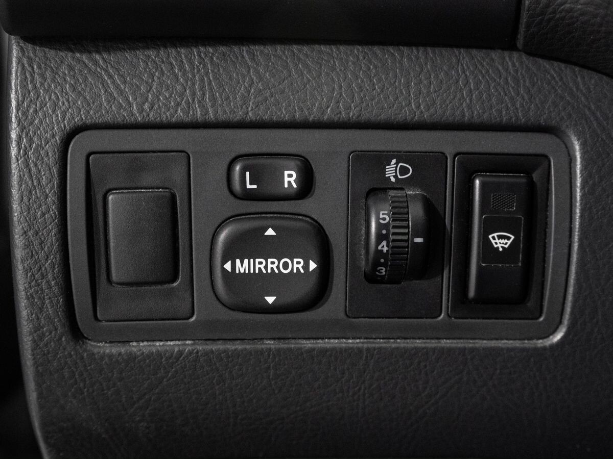 Toyota Avensis 2007 - фото автомобиля