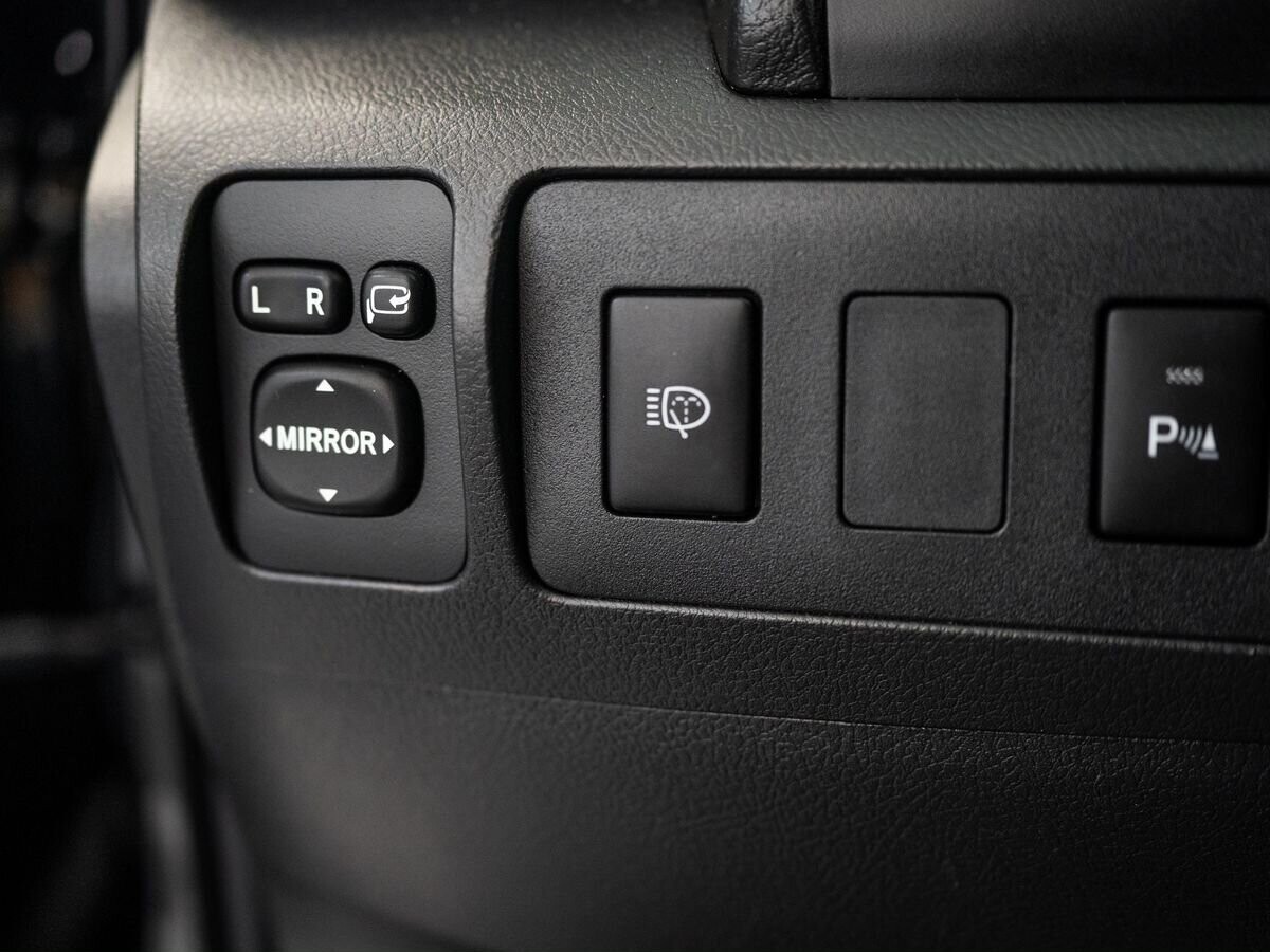 Toyota Camry 2011 - фото автомобиля