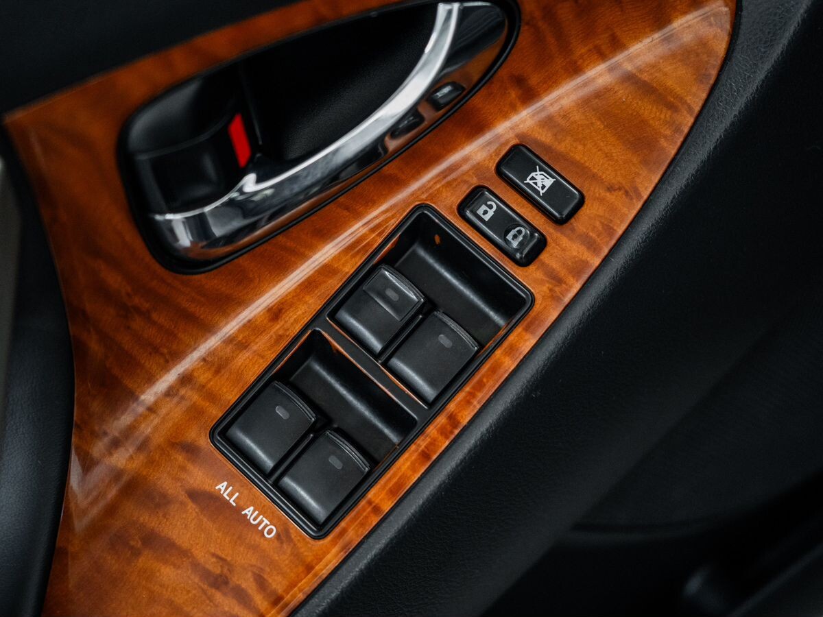 Toyota Camry 2011 - фото автомобиля
