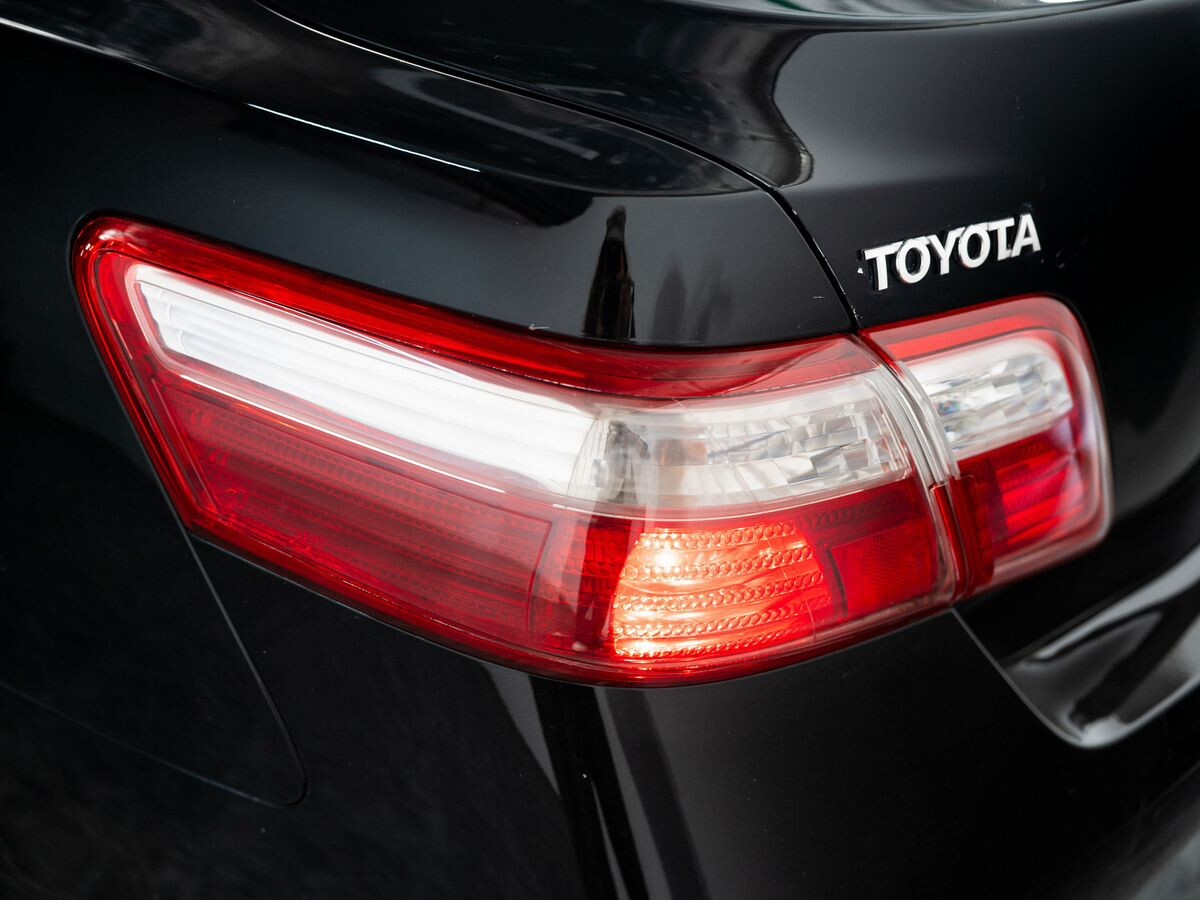 Toyota Camry 2011 - фото автомобиля