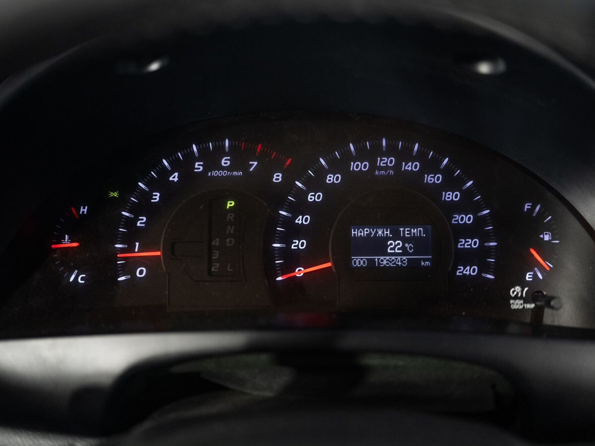 Toyota Camry 2011 - фото автомобиля