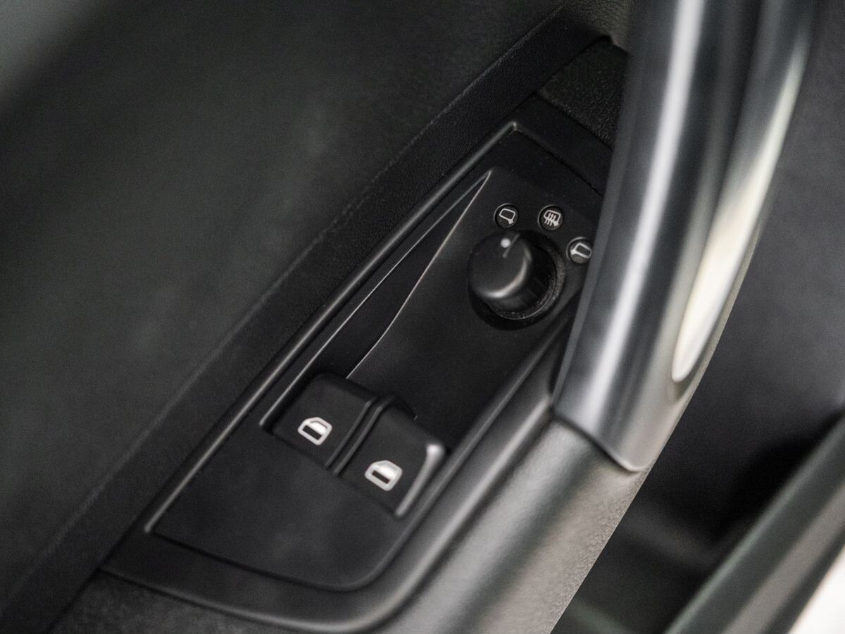 Audi A1 2012 - фото автомобиля