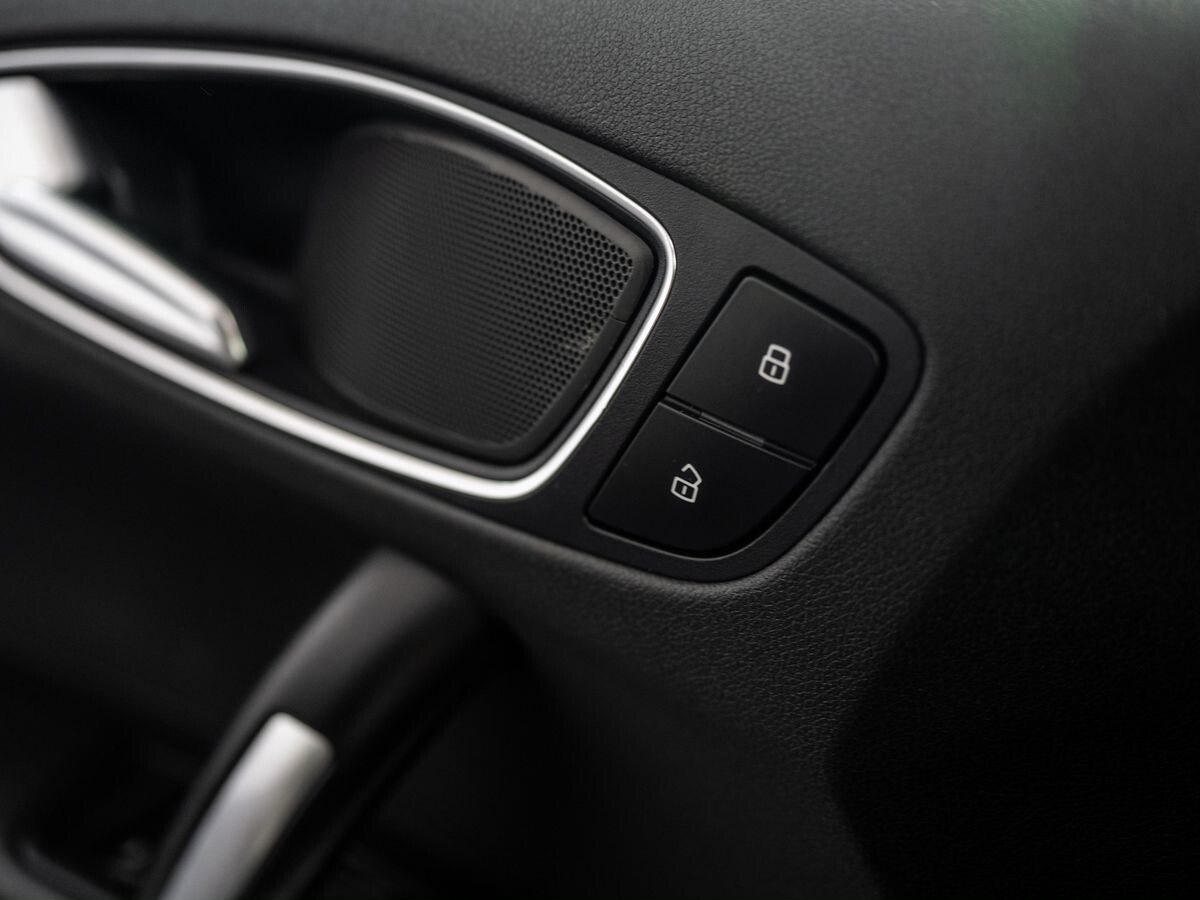 Audi A1 2012 - фото автомобиля