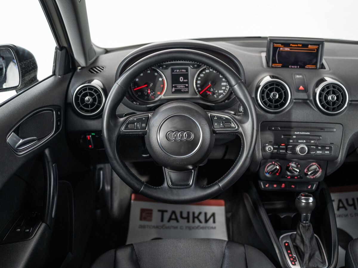 Audi A1 2012 - фото автомобиля