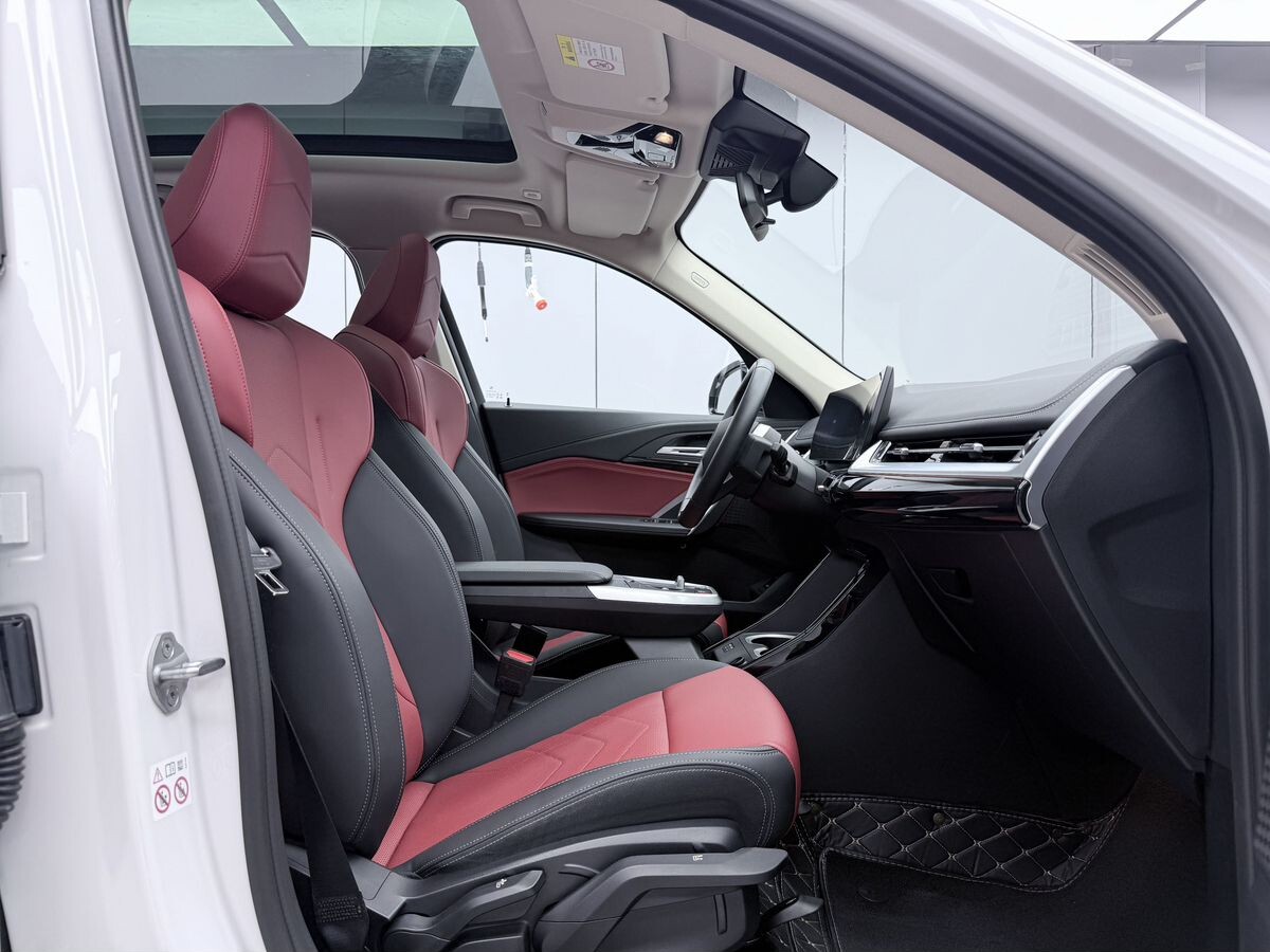 BMW X1 2023 - фото автомобиля