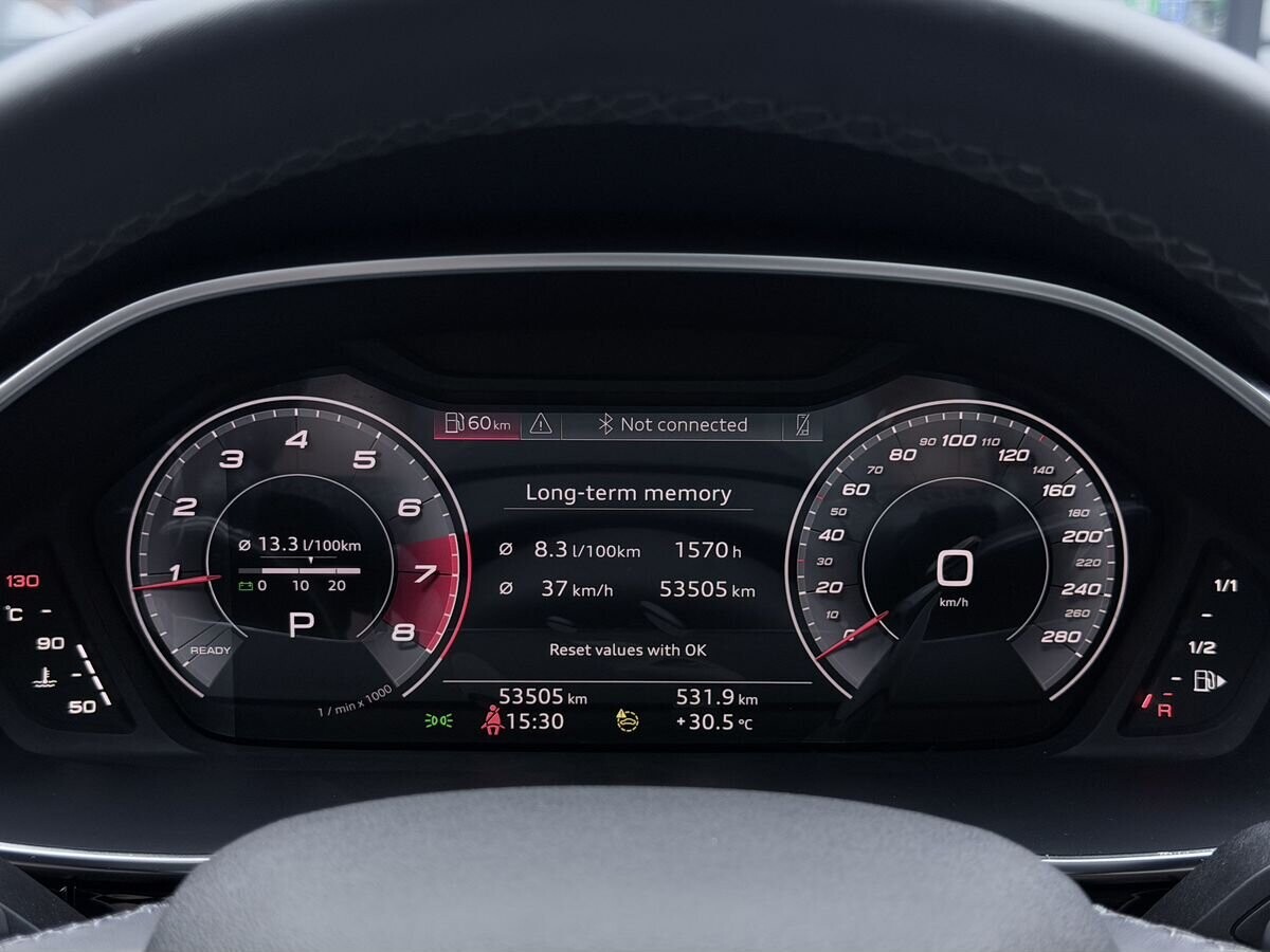 Audi Q3 2022 - фото автомобиля