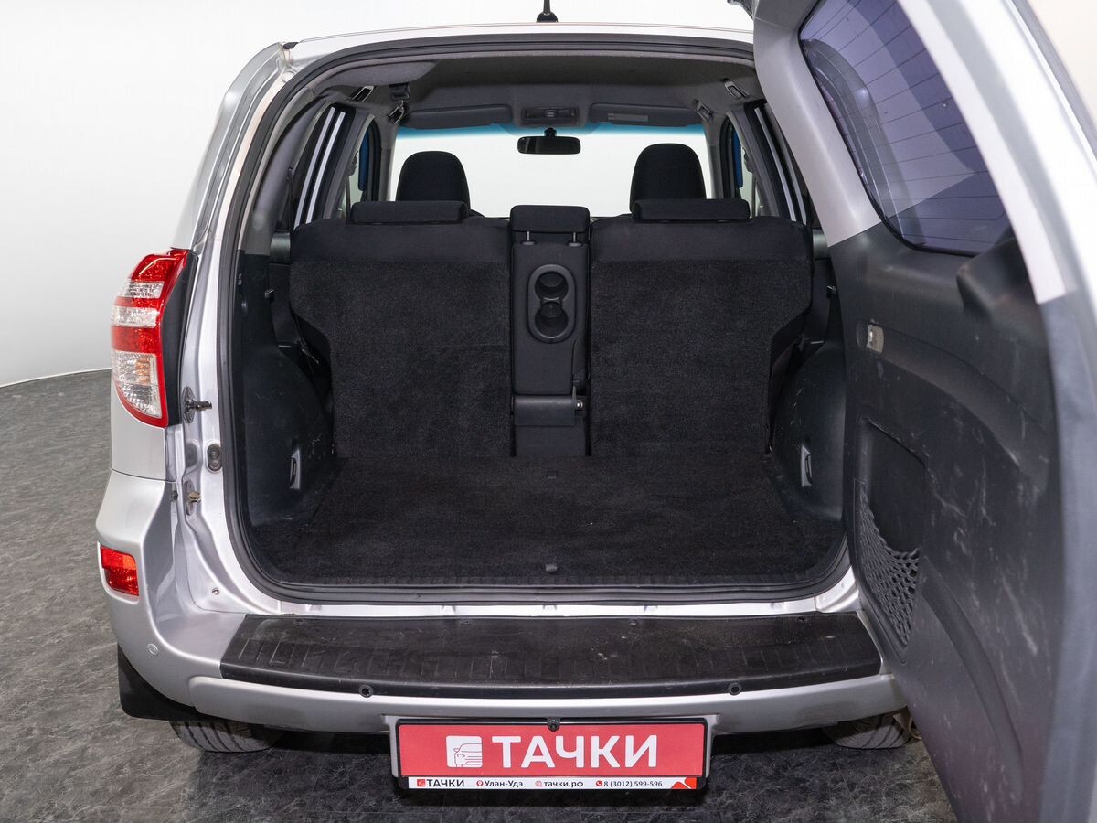 Toyota RAV4 2011 - фото автомобиля