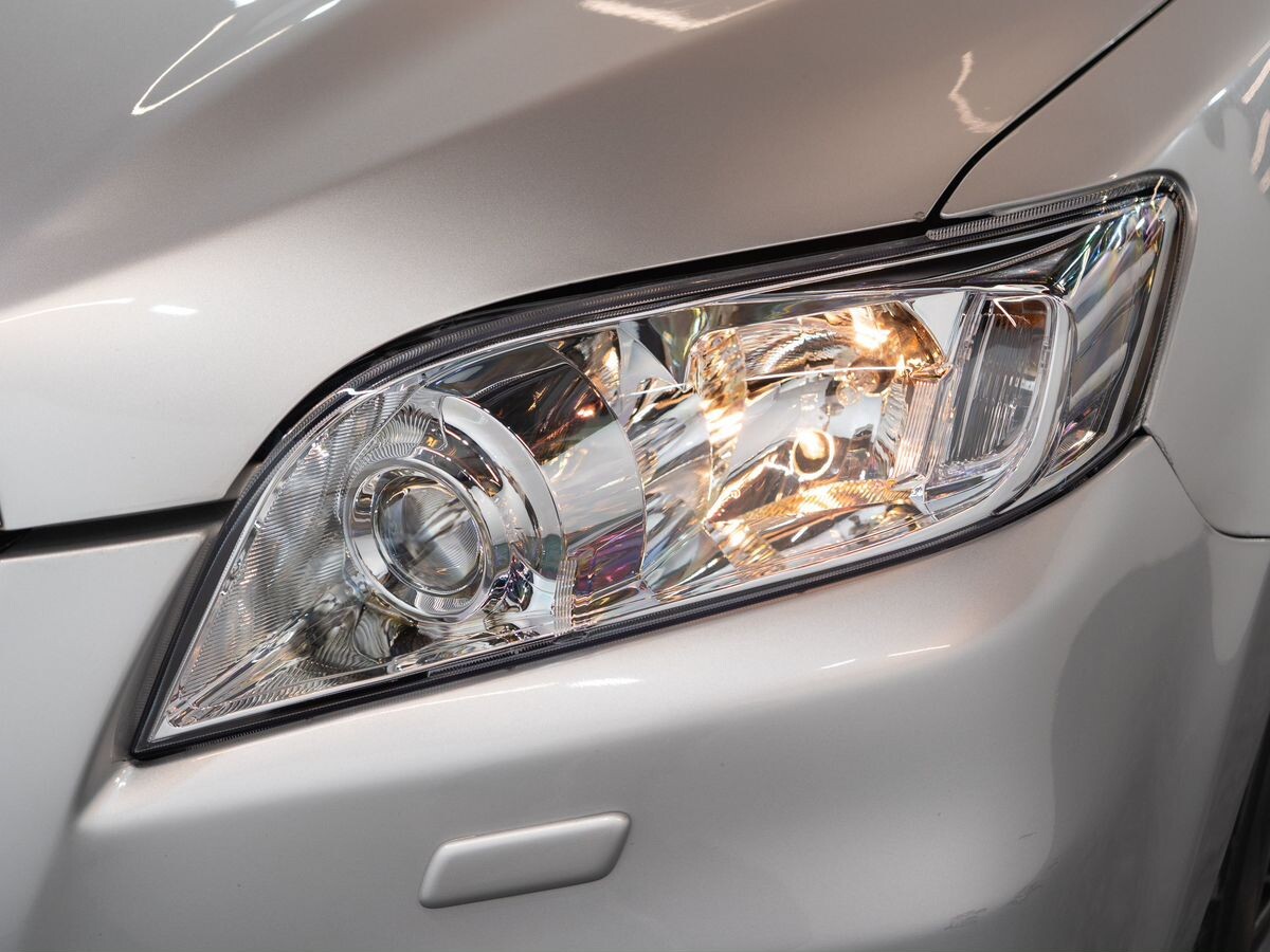 Toyota RAV4 2011 - фото автомобиля