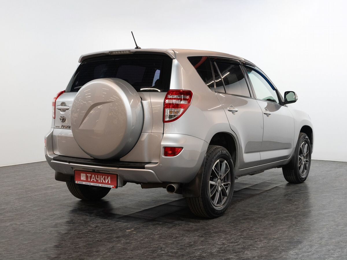 Toyota RAV4 2011 - фото автомобиля