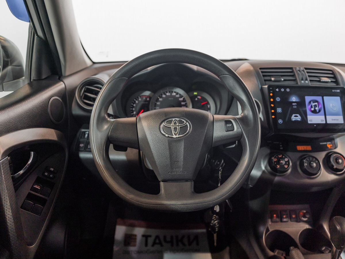Toyota RAV4 2011 - фото автомобиля