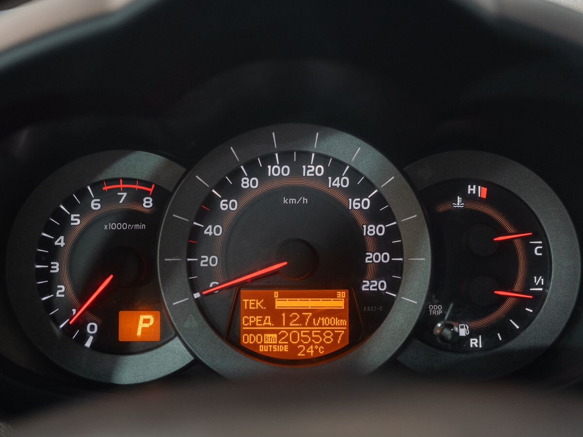 Toyota RAV4 2011 - фото автомобиля