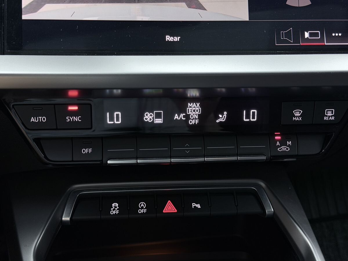 Audi A3 2022 - фото автомобиля