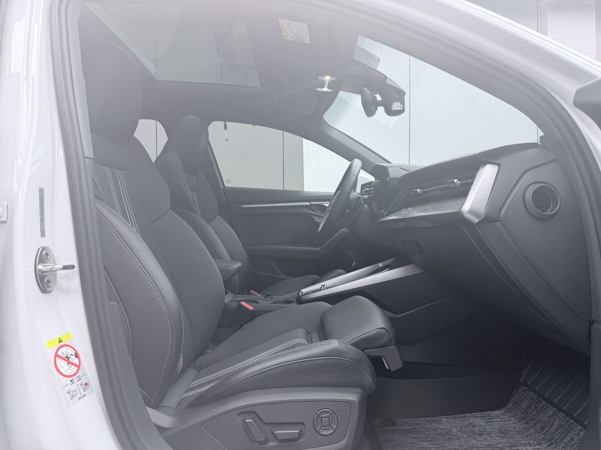 Audi A3 2022 - фото автомобиля