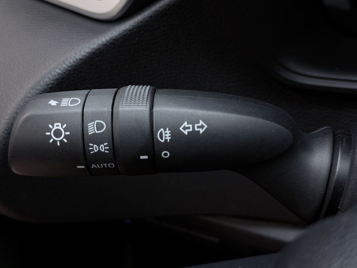 Toyota Levin 2023 - фото автомобиля
