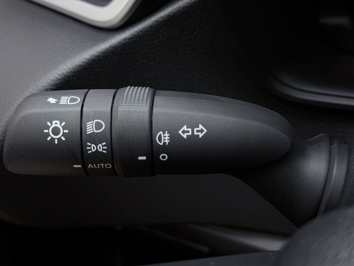 Toyota Levin 2023 - фото автомобиля