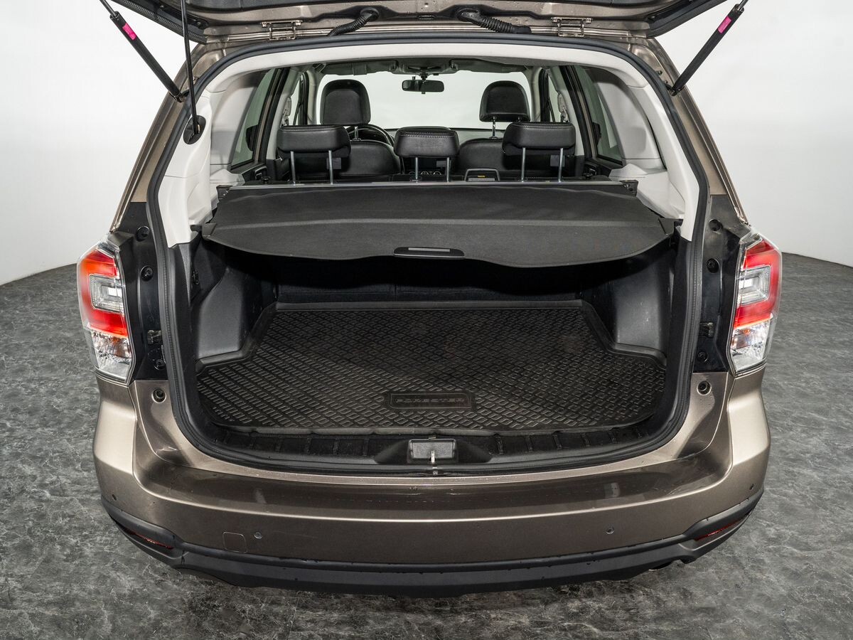 Subaru Forester 2017 - фото автомобиля
