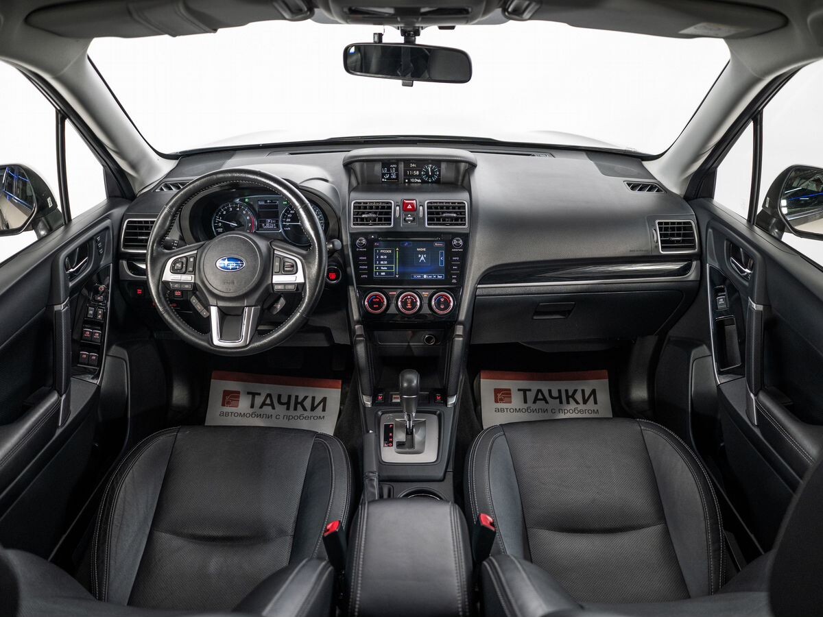 Subaru Forester 2017 - фото автомобиля