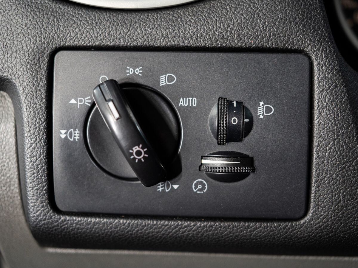Ford Focus 2011 - фото автомобиля