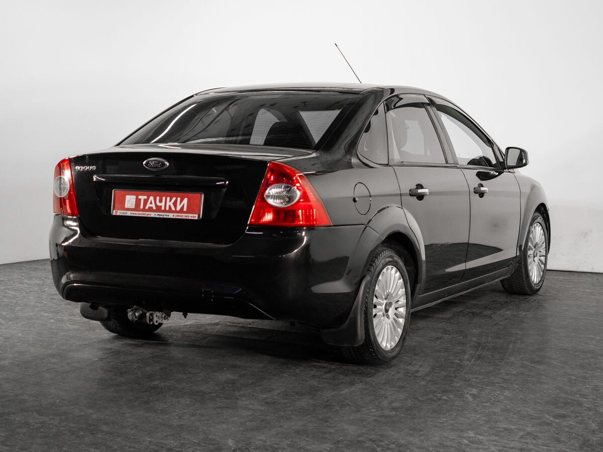 Ford Focus 2011 - фото автомобиля