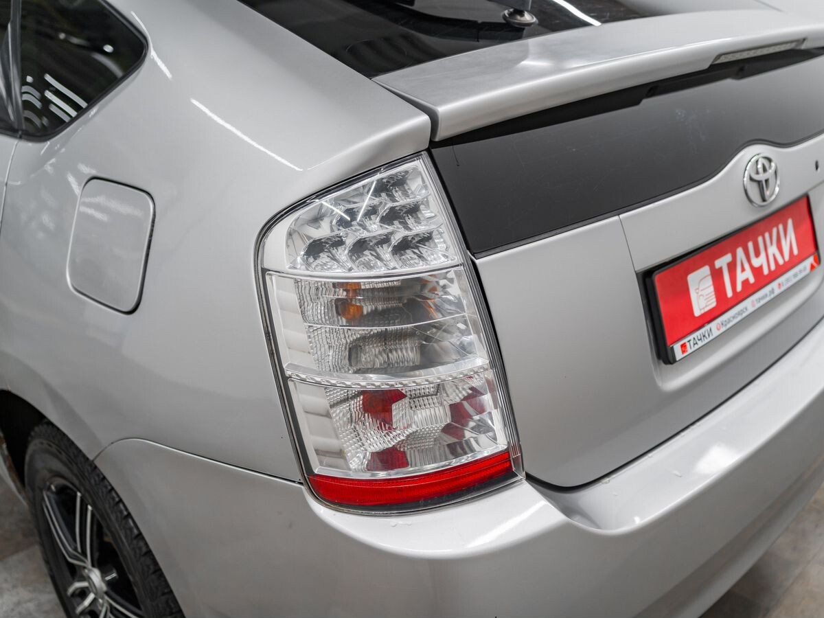 Toyota Prius 2008 - фото автомобиля